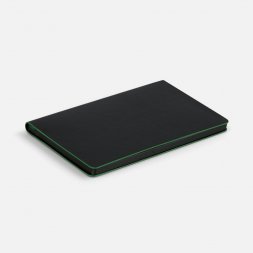 Ежедневник Trait, недатированный, черный с зеленым