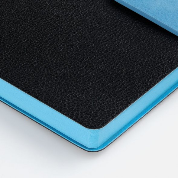 Ежедневник Boom, недатированный, черный с голубым 