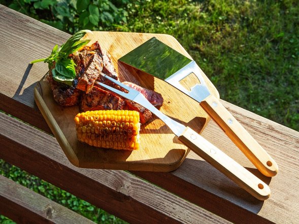 Набор BBQ Grill Master из двух приборов с деревянными ручками 