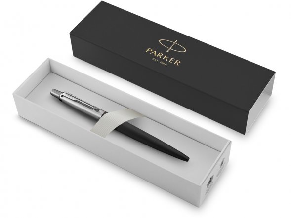 Шариковая ручка Parker Jotter Essential, Satin Black CT, стержень: M, цвет чернил : blue или black 