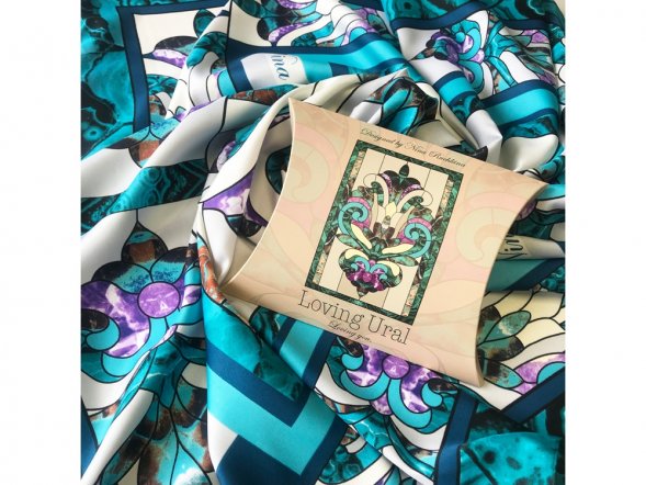 Платок Каменный Цветок 