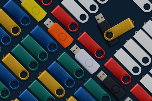 Флешка Twist Color, зеленая, 16 Гб 