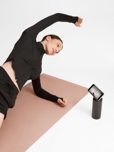 Термобутылка Magnus с магнитным держателем для телефона, черная 