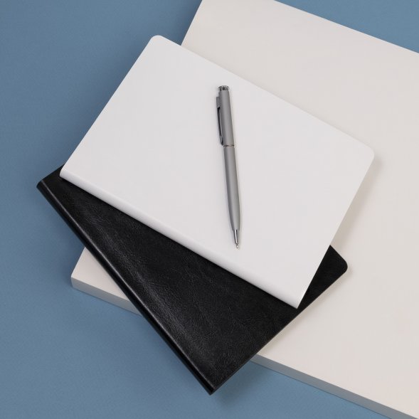 Ежедневник Galaxy недатированный, гибкая обложка, срез голограф. фольга, черный 