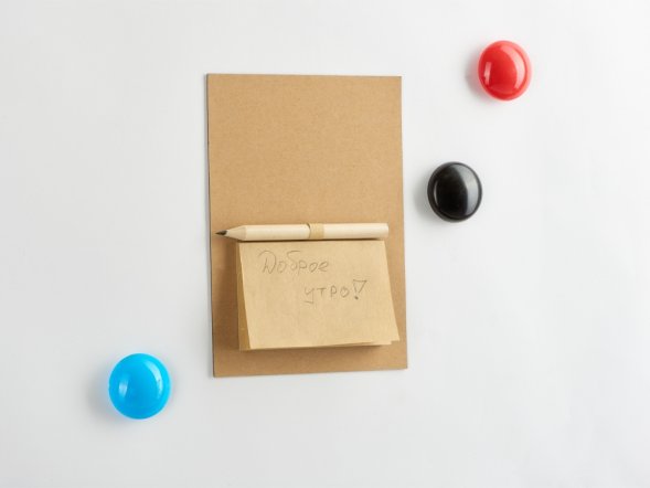 Магнит с блокнотом и карандашом для заметок Magny, натуральный 