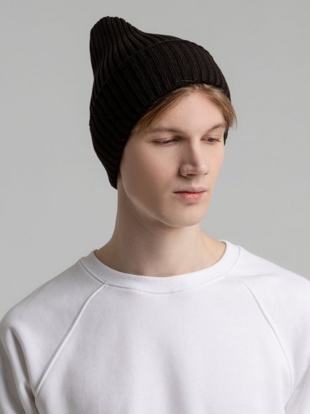 Шапка Yong, черная 