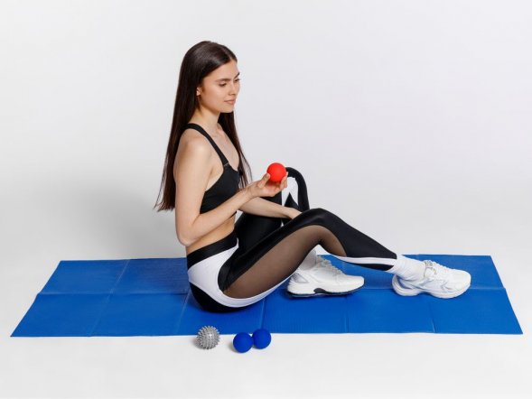 Массажный мяч для MФР Relaxify, красный 