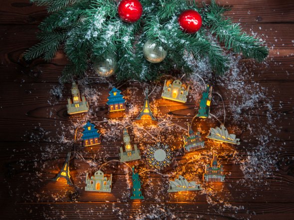 Ёлочная гирлянда с лампами в подарочной коробке Достопримечательности мира 