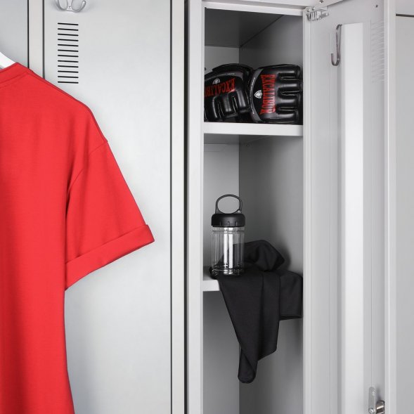 Охлаждающее полотенце Frio Mio в бутылке, черное 