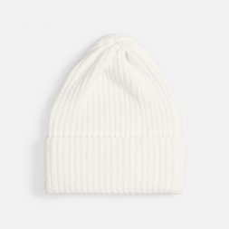 Шапка Yong, белая