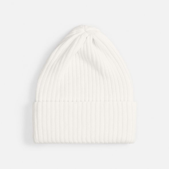 Шапка Yong, белая 