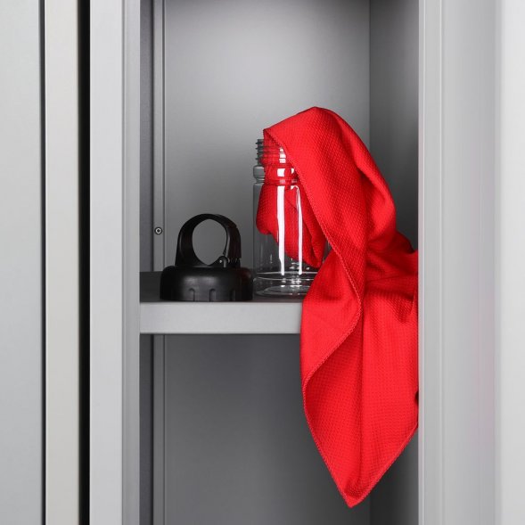 Охлаждающее полотенце Frio Mio в бутылке, красное 