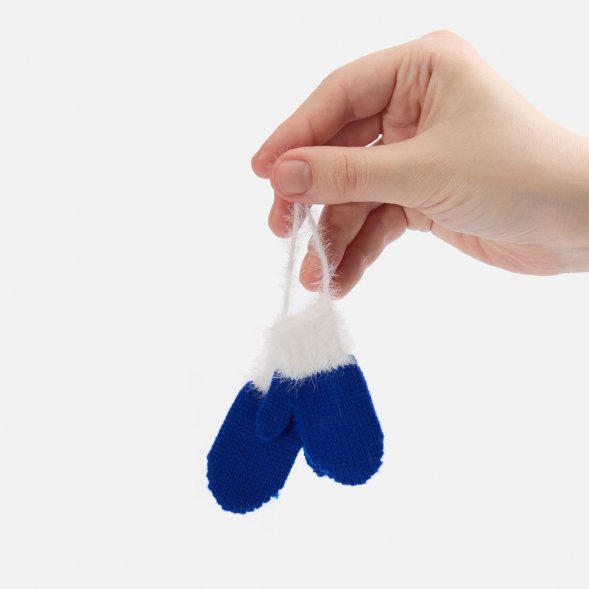 Подвеска на елку «Вьюжка», варежки, синяя 