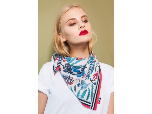 Платок Голубые розы. Varvara 