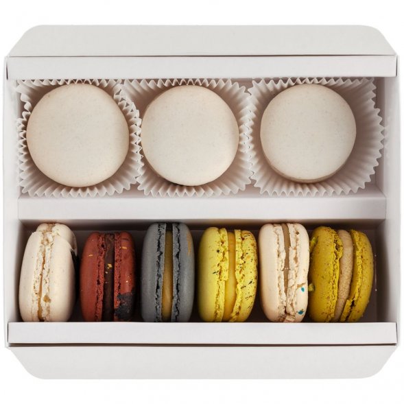Набор из 9 пирожных макарон 