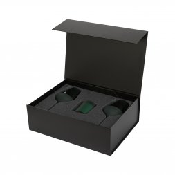 Подарочный набор свеча Enigma + 2 бокала для вина Emerald в черной коробке