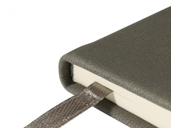 Ежедневник недатированный А5 Megapolis Velvet New, серый 