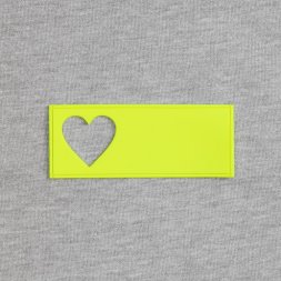 Лейбл из ПВХ с вырубкой «Сердце», желтый неон