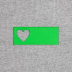 Лейбл из ПВХ с вырубкой «Сердце», зеленый неон