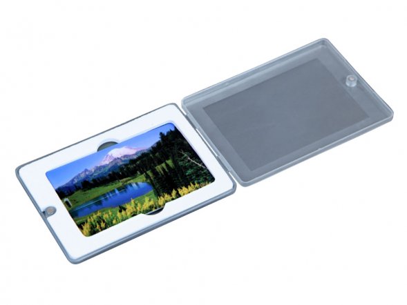 Пластиковая упаковка CARD-BOX, прозрачная, белого цвета. 