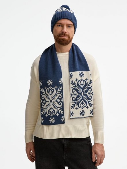 Шапка Wintertude, синяя с белым 