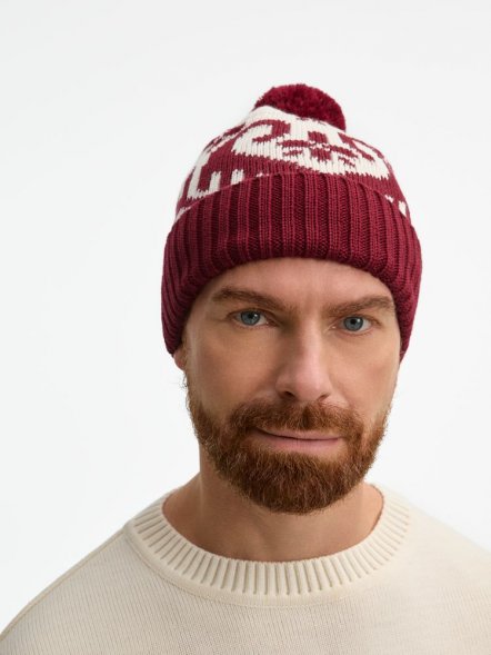 Шапка Wintertude, красная с белым 