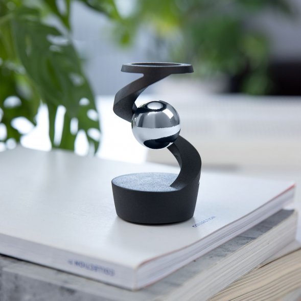 Настольный антистресс Mindflow, черный с серебристым 