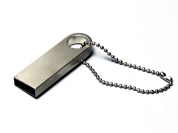 USB 2.0-флешка на 128 Гб с мини чипом и круглым отверстием, серебристый 