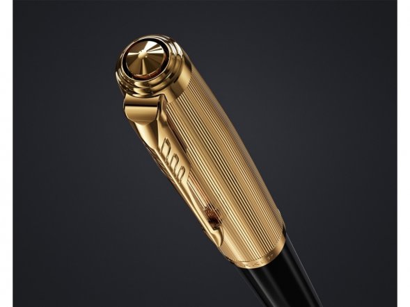 Шариковая ручка Parker 51 DELUXE BLACK GT, стержень: M, цвет чернил: black, в подарочной упаковке. 