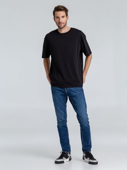 Футболка оверсайз «Внутренний Рим», черная 