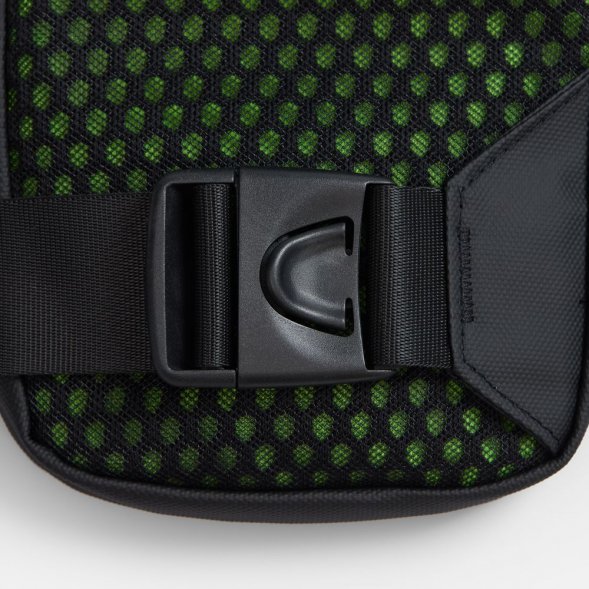 Спортивная кросс-боди сумка UrbanHike, черная 