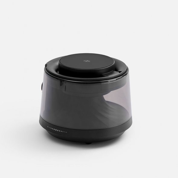 Bluetooth-колонка с подсветкой и беспроводной зарядкой Quantium, черная 