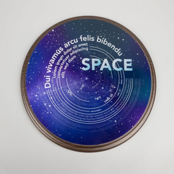 Плакетка Plaque, круглая, венге с серебристой пластиной 