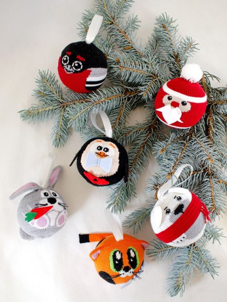 Елочный шар «Кот с рыбкой» 