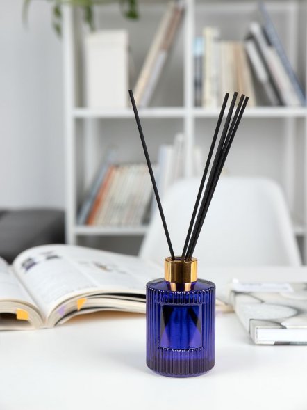 Набор Fragnola, пряная древесина и кардамон, темно-синий 