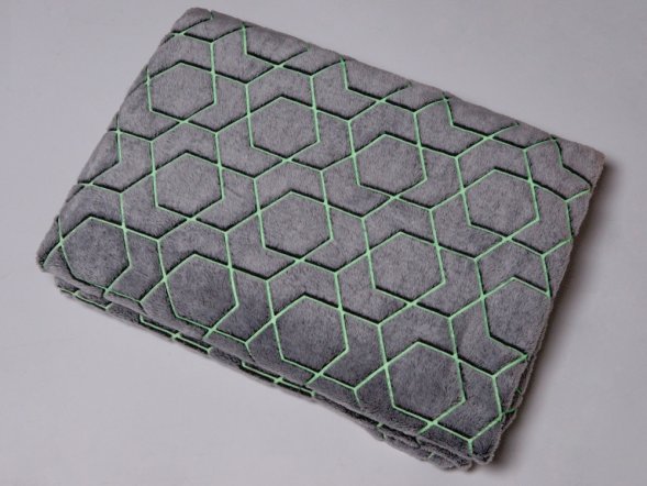 Светящийся в темноте плед Lattice черный 