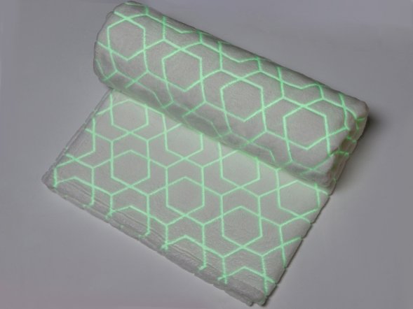 Светящийся в темноте плед Lattice белый 