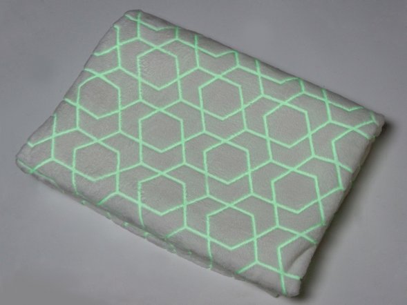 Светящийся в темноте плед Lattice белый 