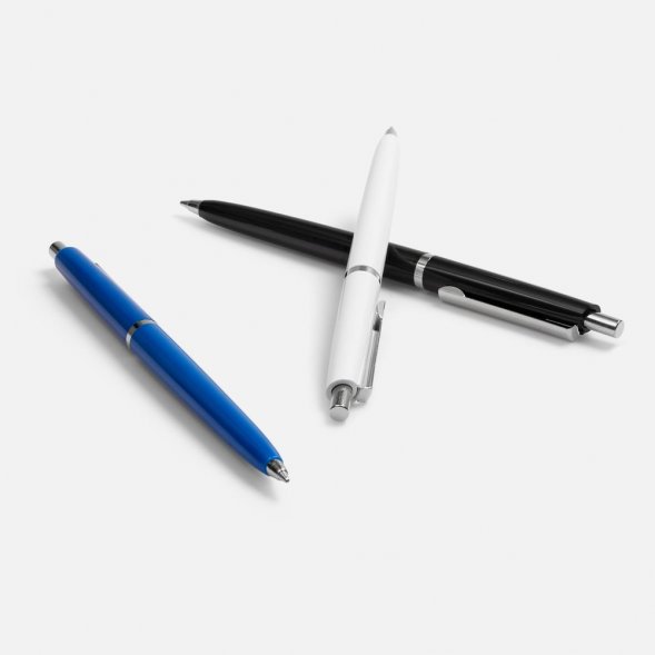 Ручка шариковая Classic, черная 