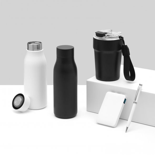 Термокружка вакуумная Monaco, черная 