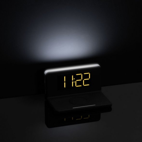 Часы настольные с беспроводным зарядным устройством Pitstop, черные 