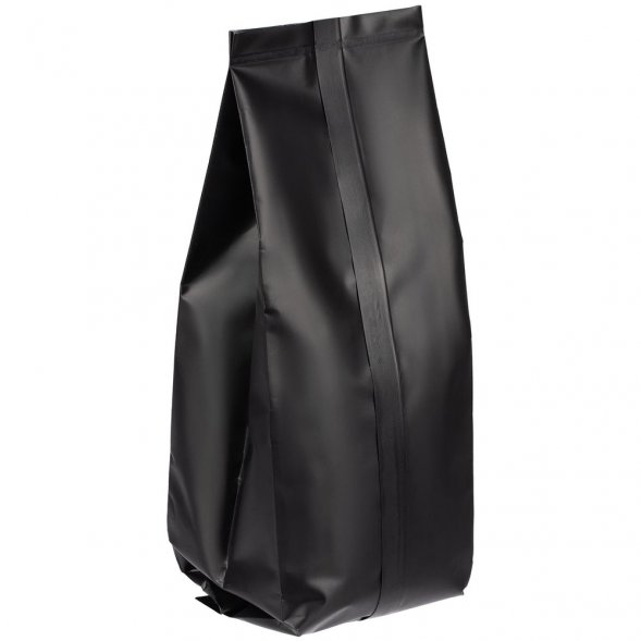 Кофе в зернах, в черной упаковке 