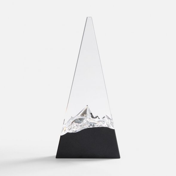 Стела Upward 