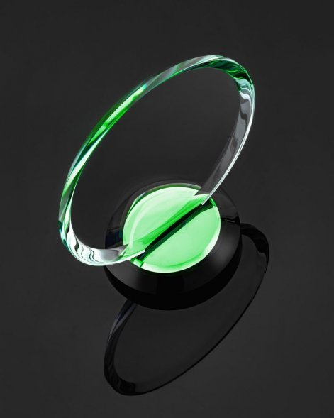Награда Neon Emerald, в подарочной коробке 