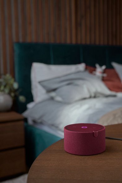 Умная колонка «Новая Яндекс Станция Мини» с часами, красная 