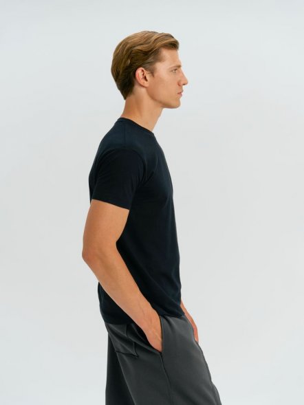 Футболка унисекс Regent 150, черная 