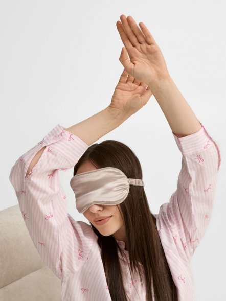 Двухстороняя маска для сна Veluto, серая 