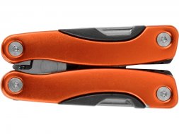 Мультиинструмент-пассатижи в чехле для ношения на поясе