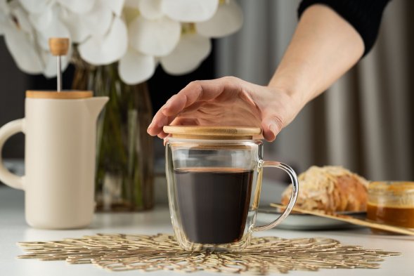 Кружка с двойными стенками Kupla с бамбуковой крышкой 